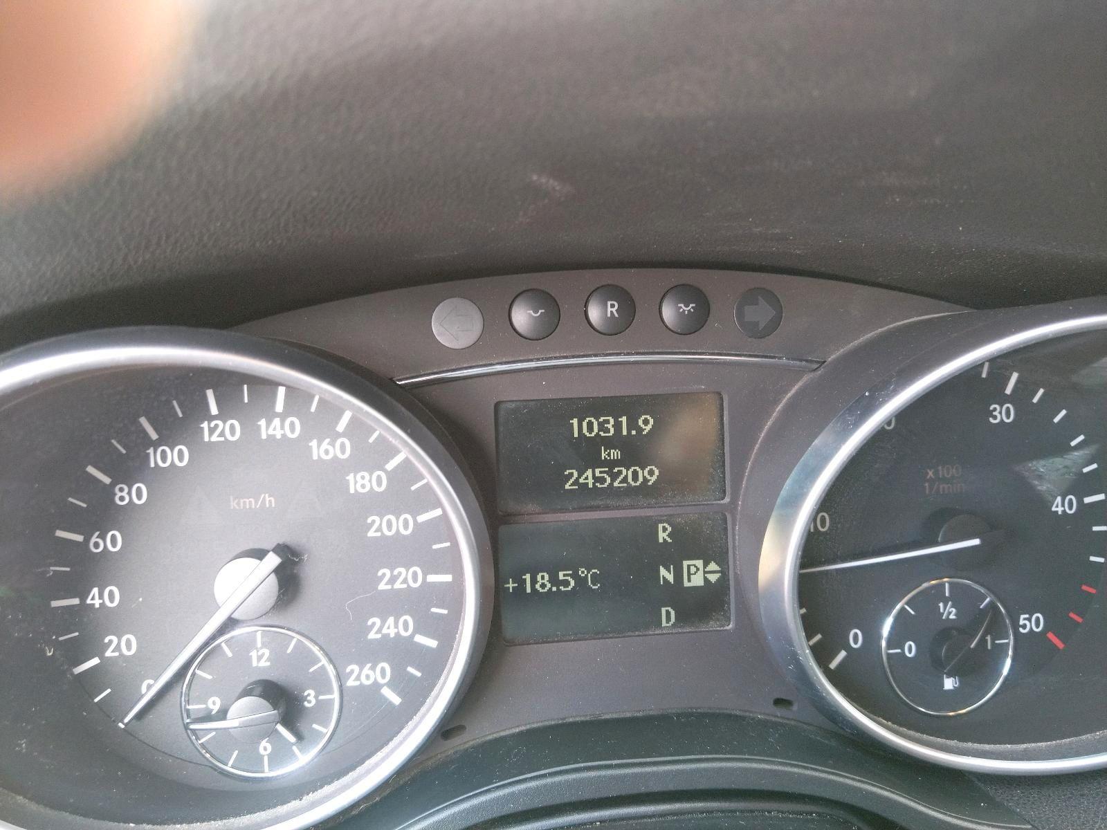 Mercedes-Benz ML280 2006 — photo 9