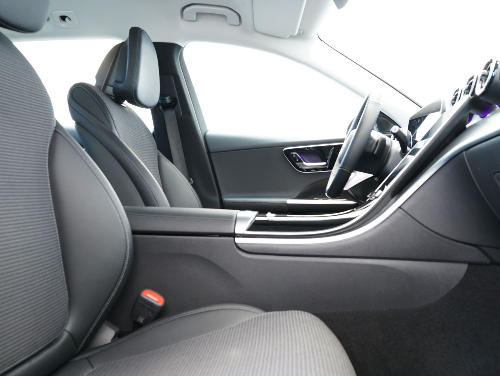 Fahrzeugabbildung Mercedes-Benz C 200 T d 2x Avantgarde LED/NAVI/MBUX/KAMERA