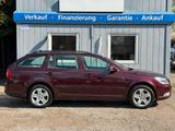 Skoda Octavia Combi 1.4 TSI Elegance*1.Hand*PDC - Skoda Octavia aus 2011: Kombi