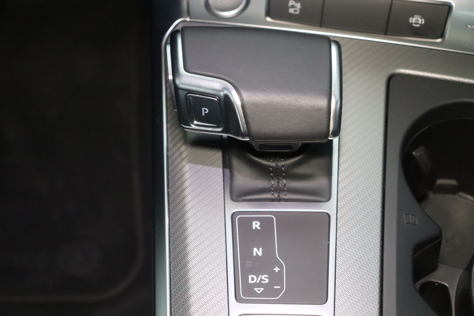 Fahrzeugabbildung Audi A6 Avant 45 TDI quattro sport * MwSt. ausw.