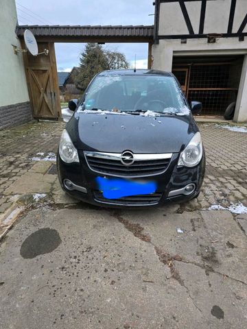 Opel Agila