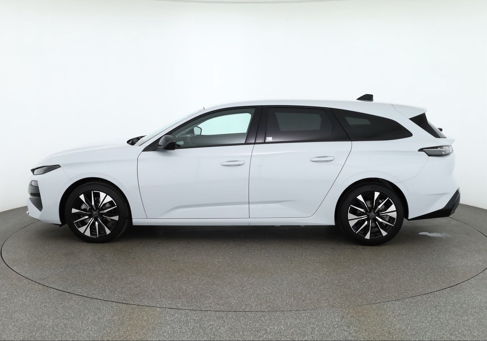Peugeot 308 SW 1.2 Hybrid 145 Aut. Facelift LED ACC Navi imagem 2