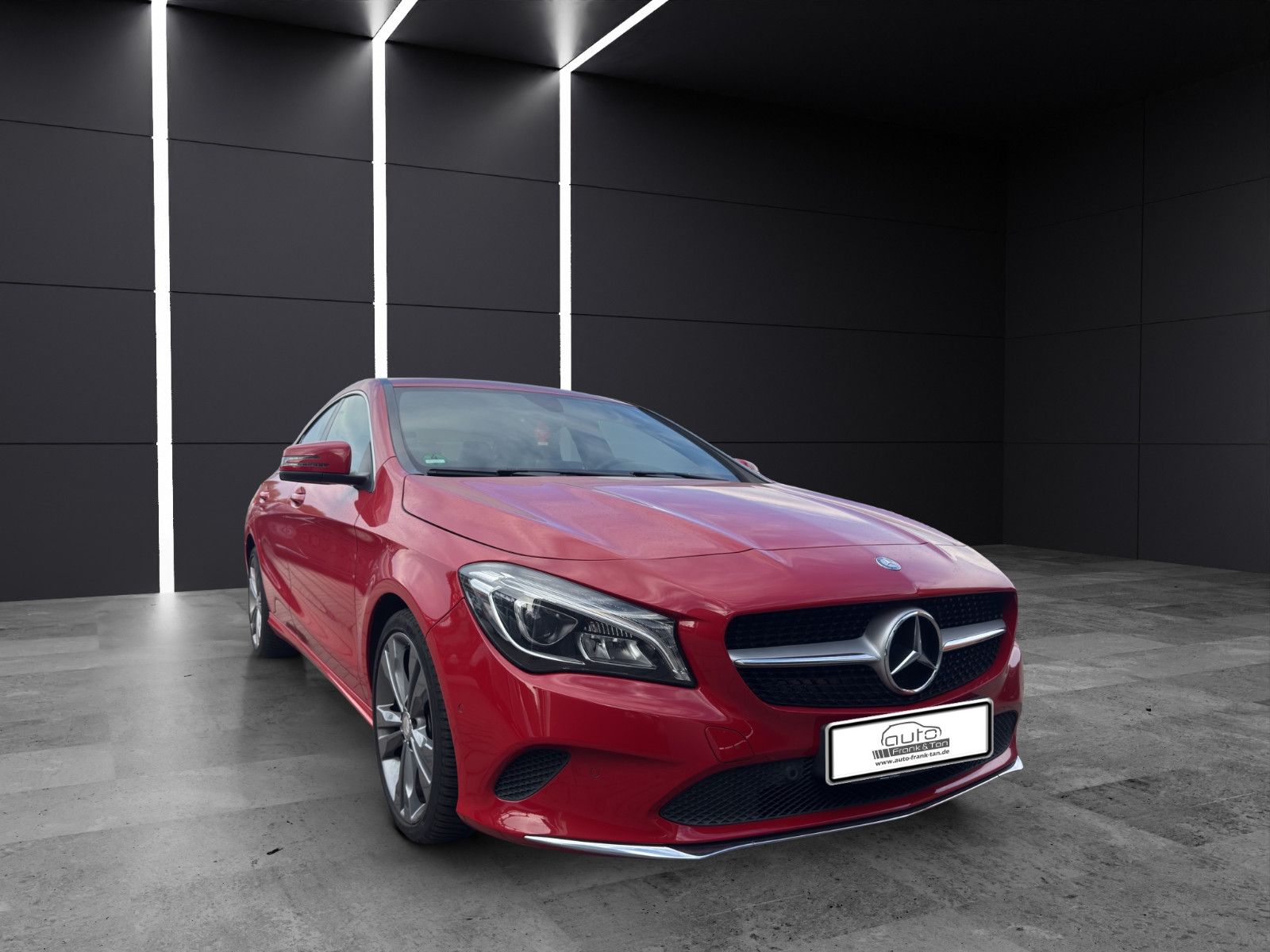 Fahrzeugabbildung Mercedes-Benz CLA 180/Urban/Sportpaket/Keyless Go/Ambiente