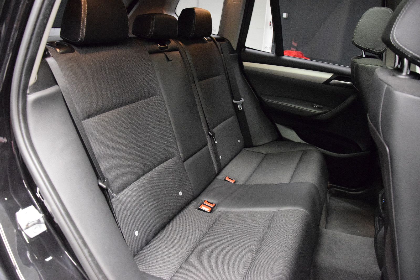 Fahrzeugabbildung BMW X3 xDrive 20d TeilLeder ACC HuD Pano Xen 360°