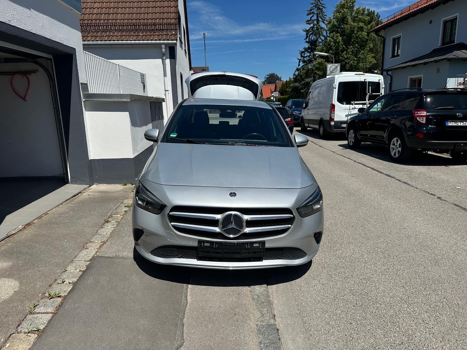 MERCEDES-BENZ B220 (Modelljahr 2019) TÜV bis 03/2028