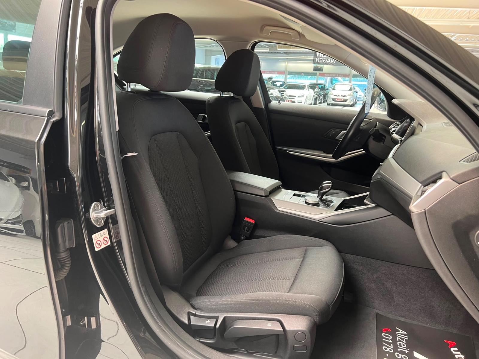BMW 330 i Advantage Automatik /NAVI/SHZ/MULTI/TOP