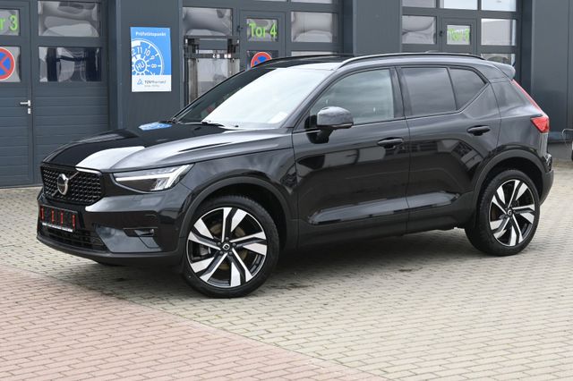 Volvo XC40 B4 Ultimate Dark*PANO*STHZ*H&K*360*20"