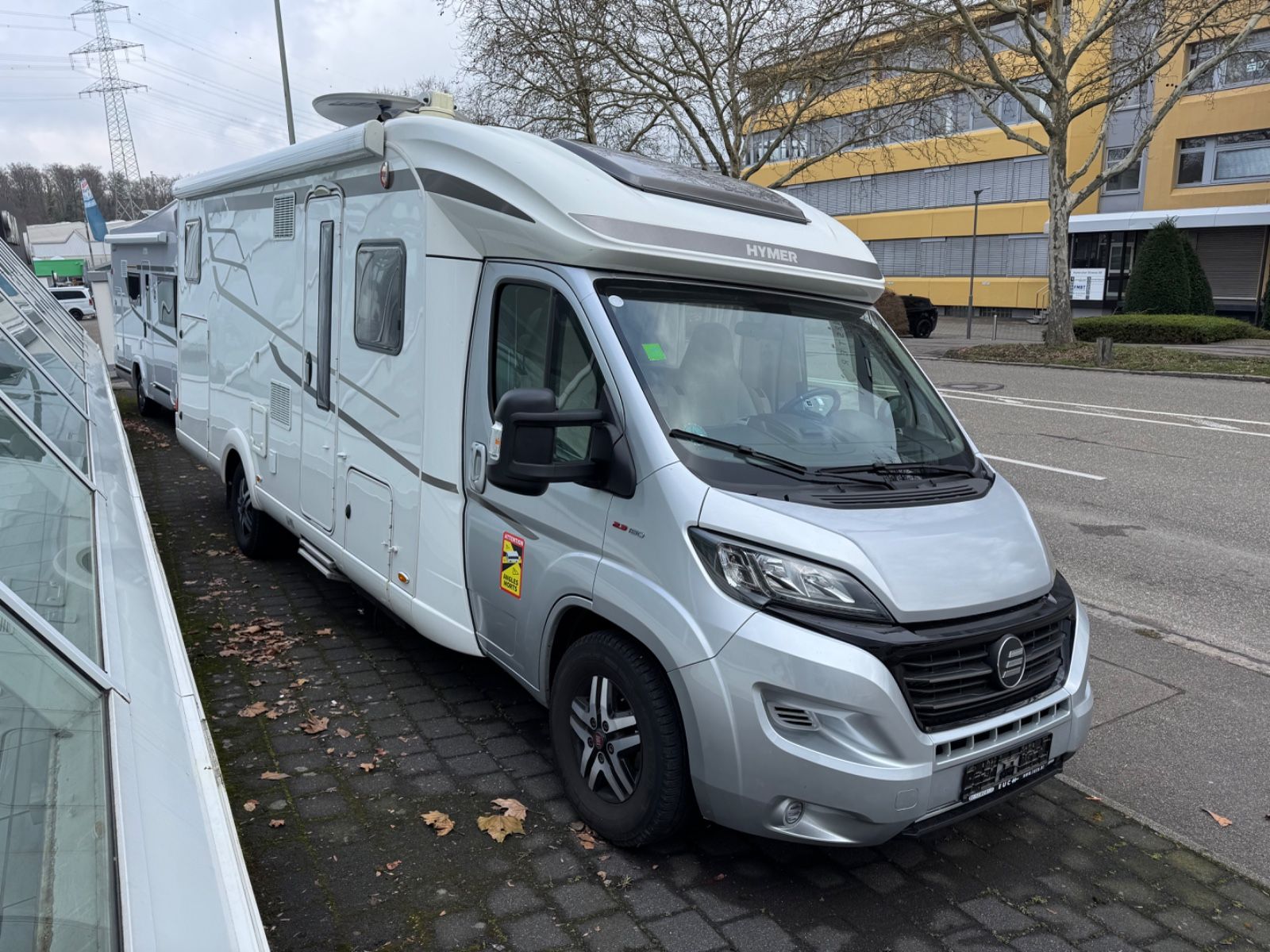 Fahrzeugabbildung HYMER / ERIBA / HYMERCAR Tramp  704 SL **1.Hand**nur 25000 km