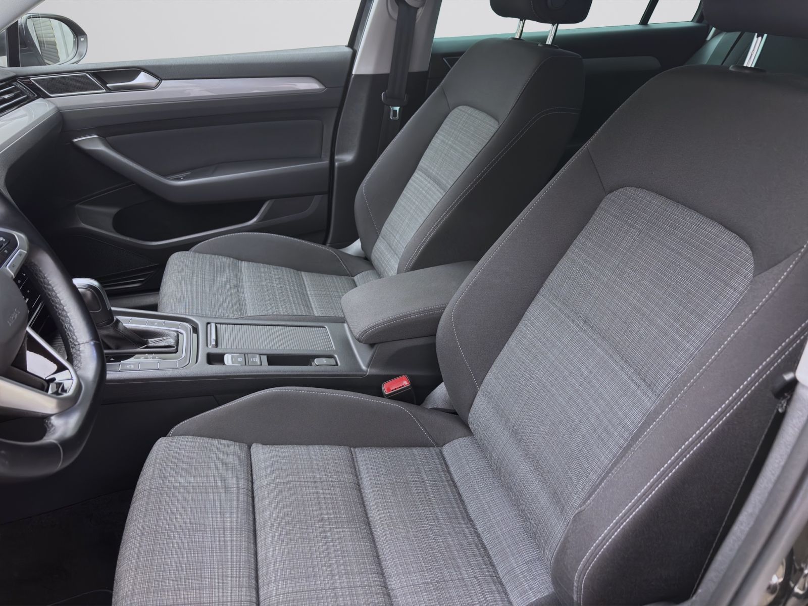 Volkswagen Passat Variant - Bild 10