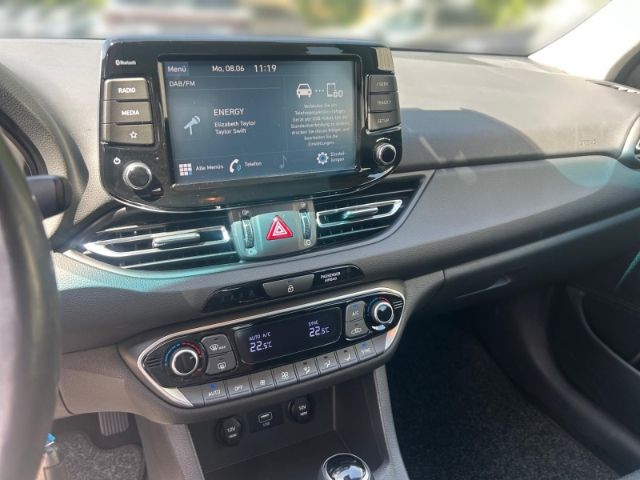 Fahrzeugabbildung Hyundai i30 Edition 30 Apple CarPlay Android Auto Mehrzo