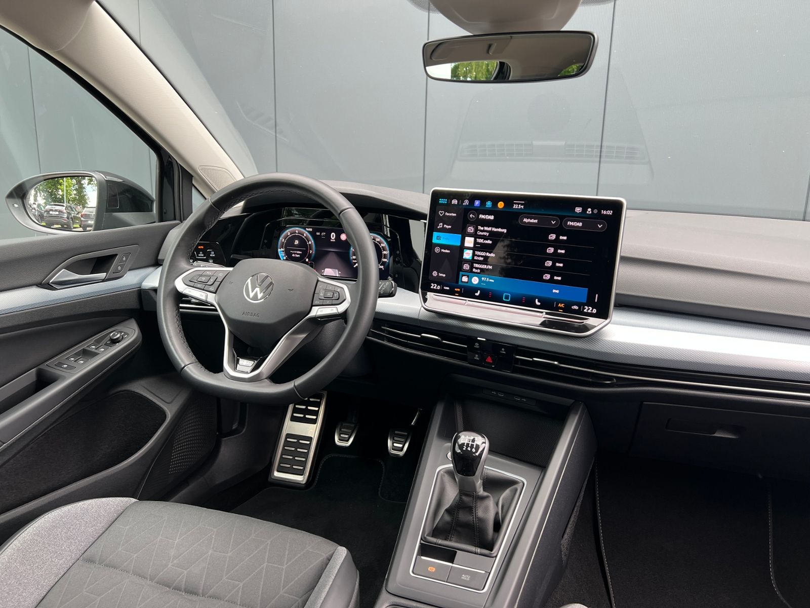 Fahrzeugabbildung Volkswagen Golf VIII GOAL 1.5 TSI *LED, App-Connect, 16'-LM