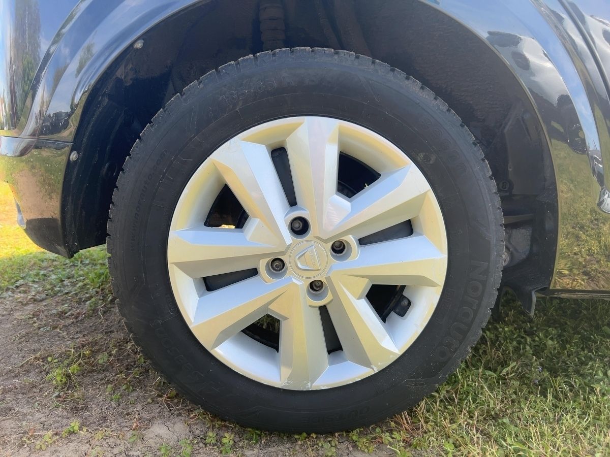 Fahrzeugabbildung Dacia Sandero Comfort TCe 90 AHK