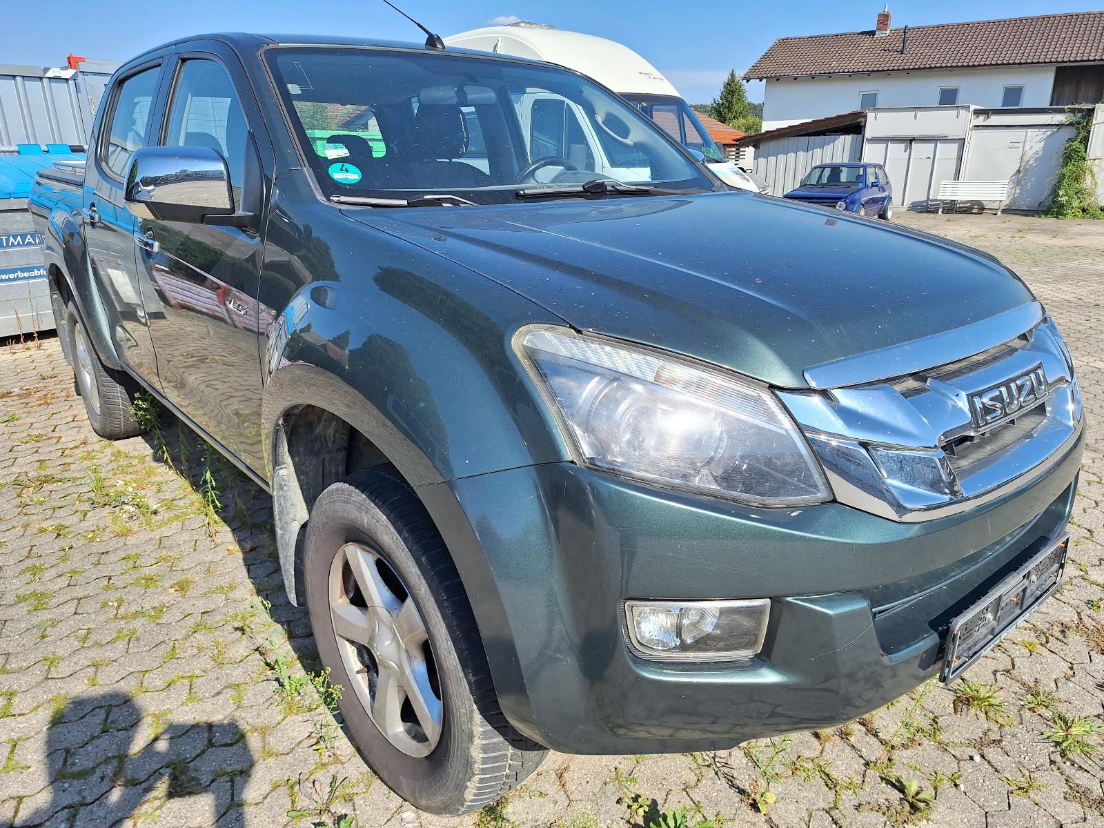 Isuzu D-Max Double Cab 4WD Custom 2.5 " Motorschaden"