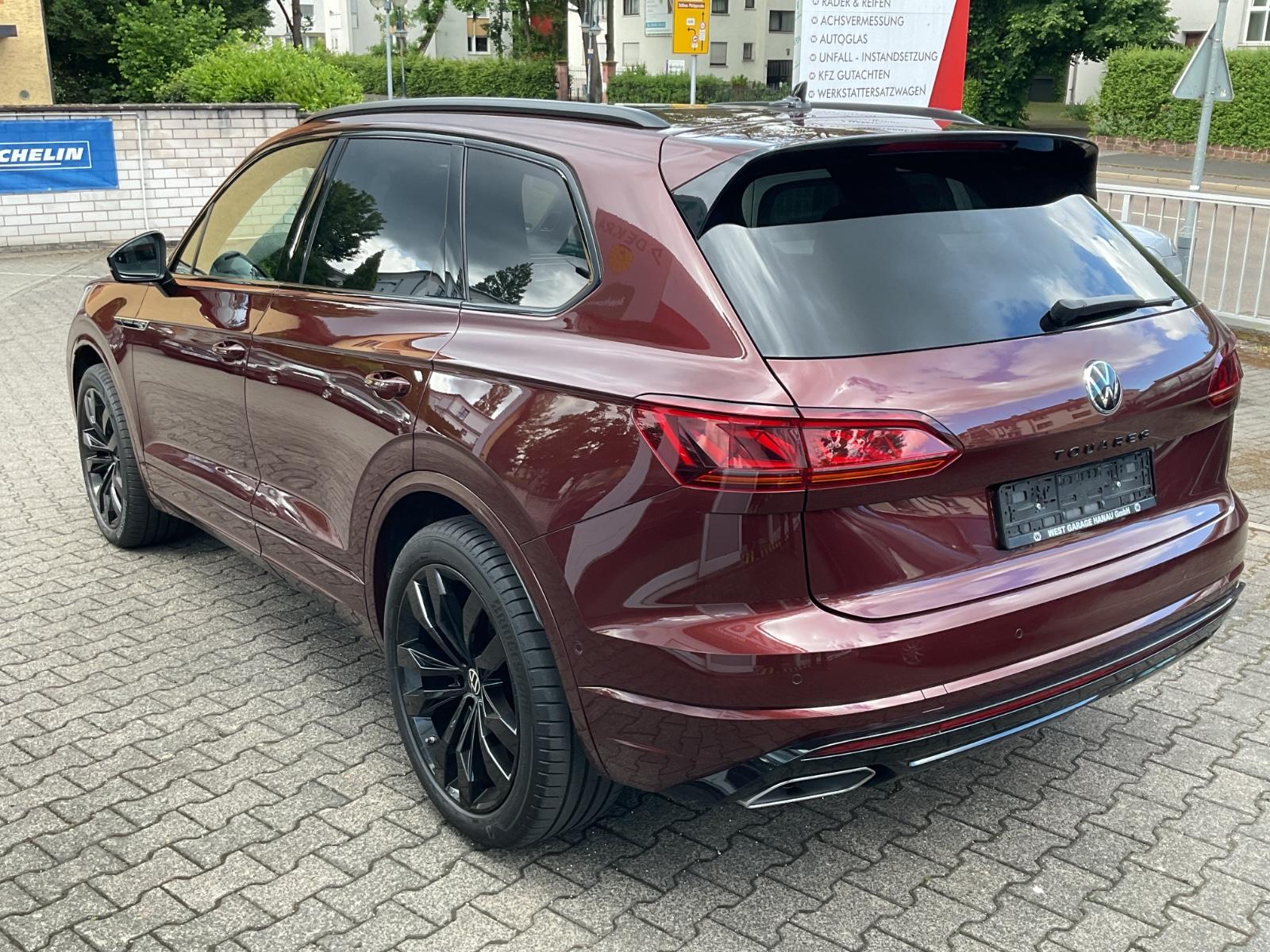 Volkswagen Touareg Elegance 4Motion R Line AHK PANO VOLL Vo