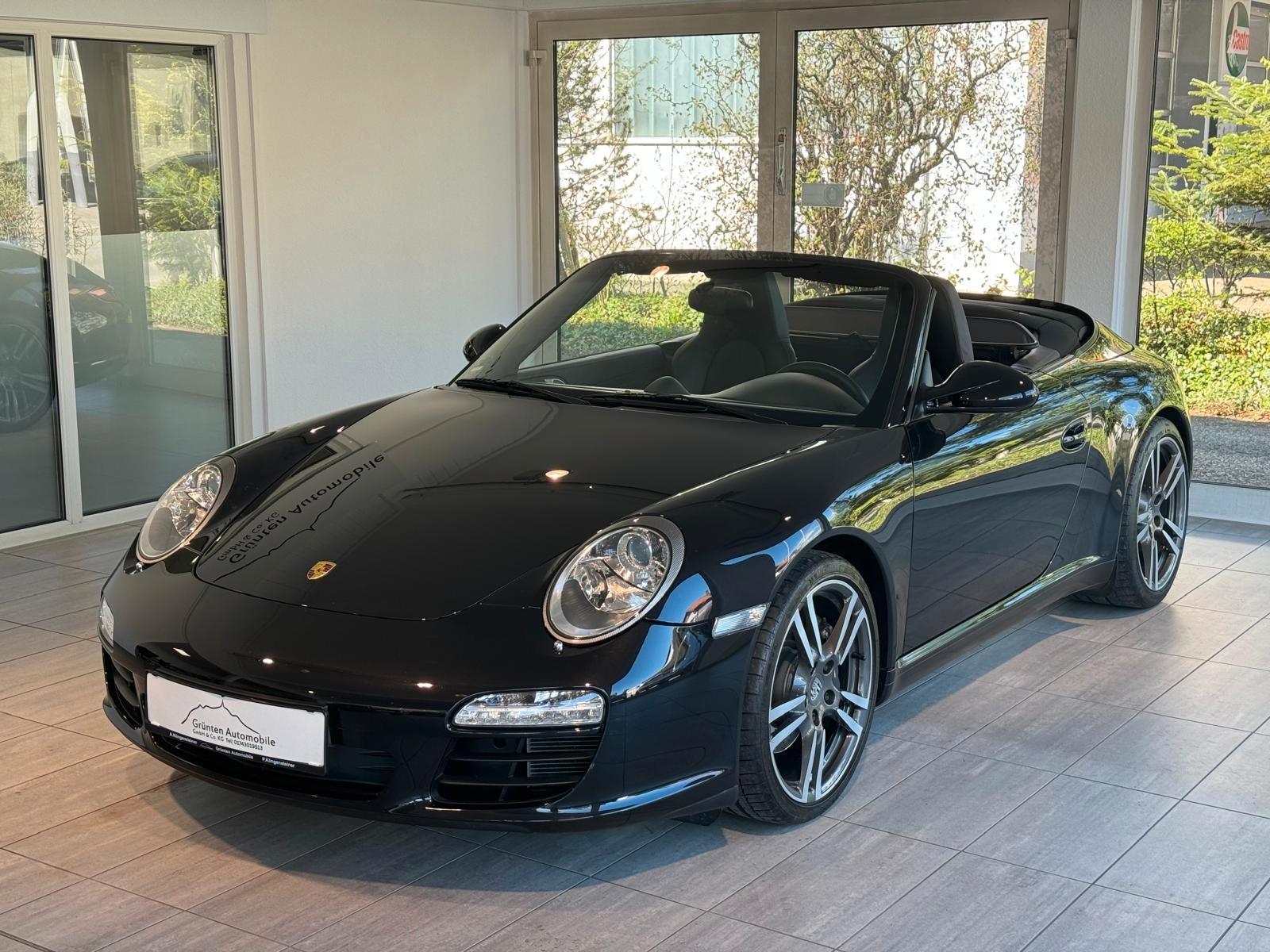 Porsche 911 Carrera Black Edition Cabrio Sport Chrono+