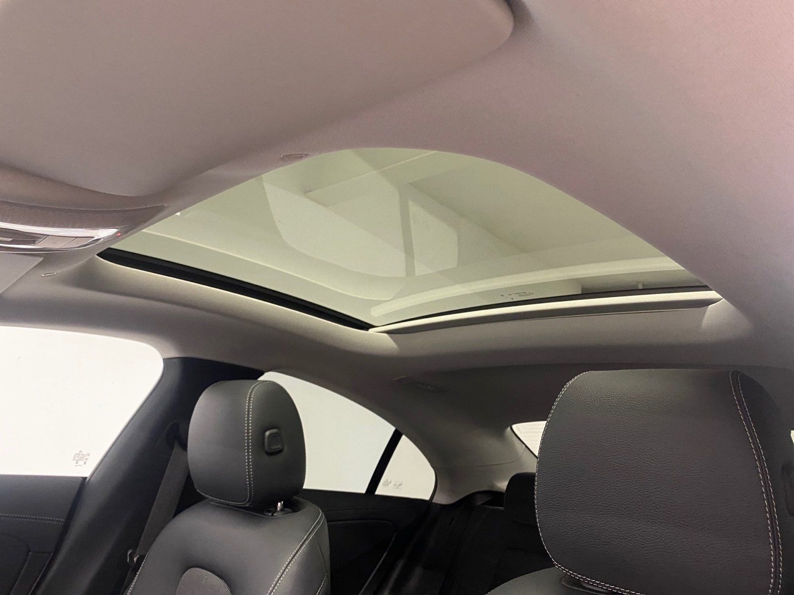 Fahrzeugabbildung Mercedes-Benz CLA 180 Progressive*Pano*AHK*Kamera*LED*CarPlay*
