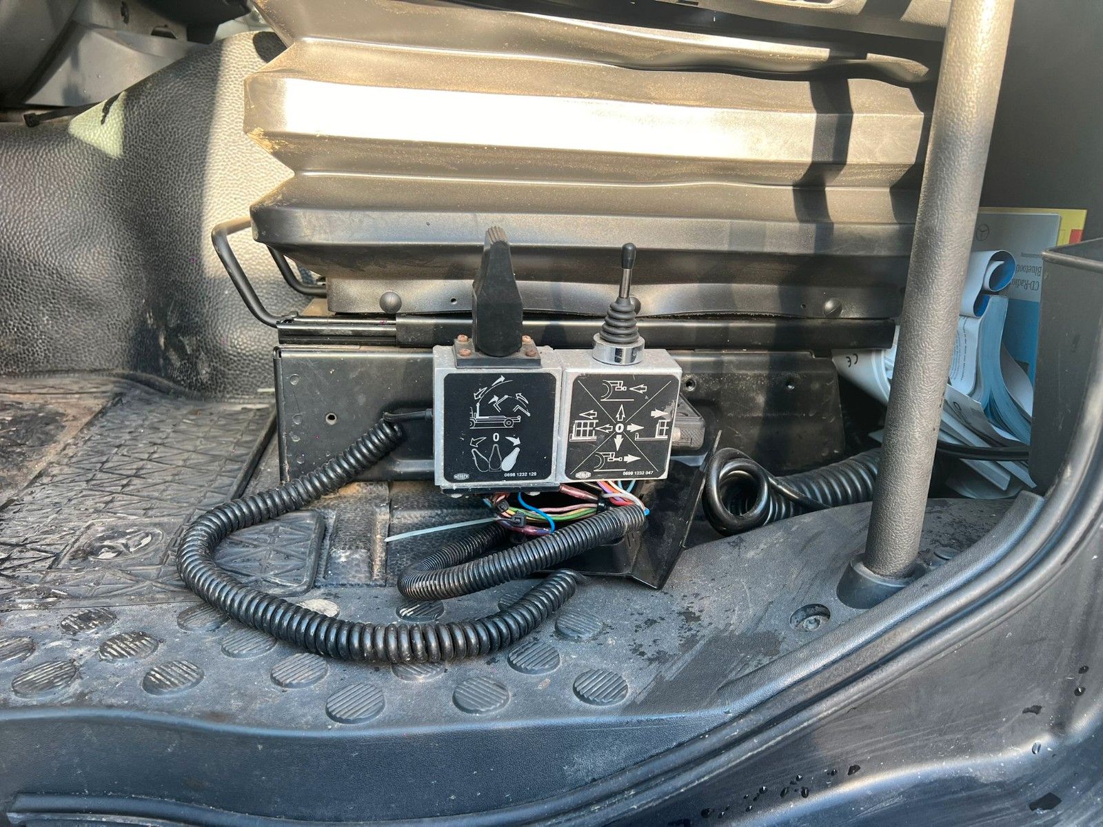 Fahrzeugabbildung Mercedes-Benz Actros 2541/AC/Meiller/Liftachse+Lenkachse/6x2