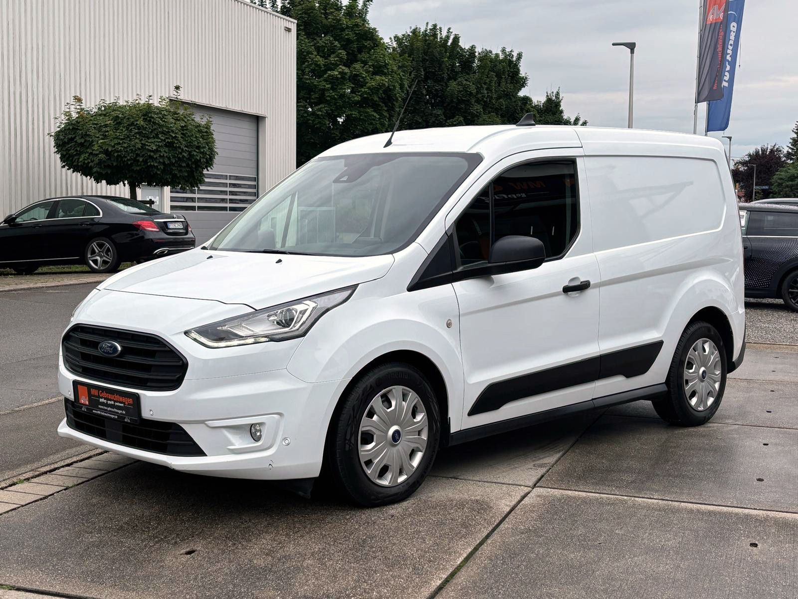 Fahrzeugabbildung Ford Transit Connect Kasten Trend Autom. SHZ KAM PDC