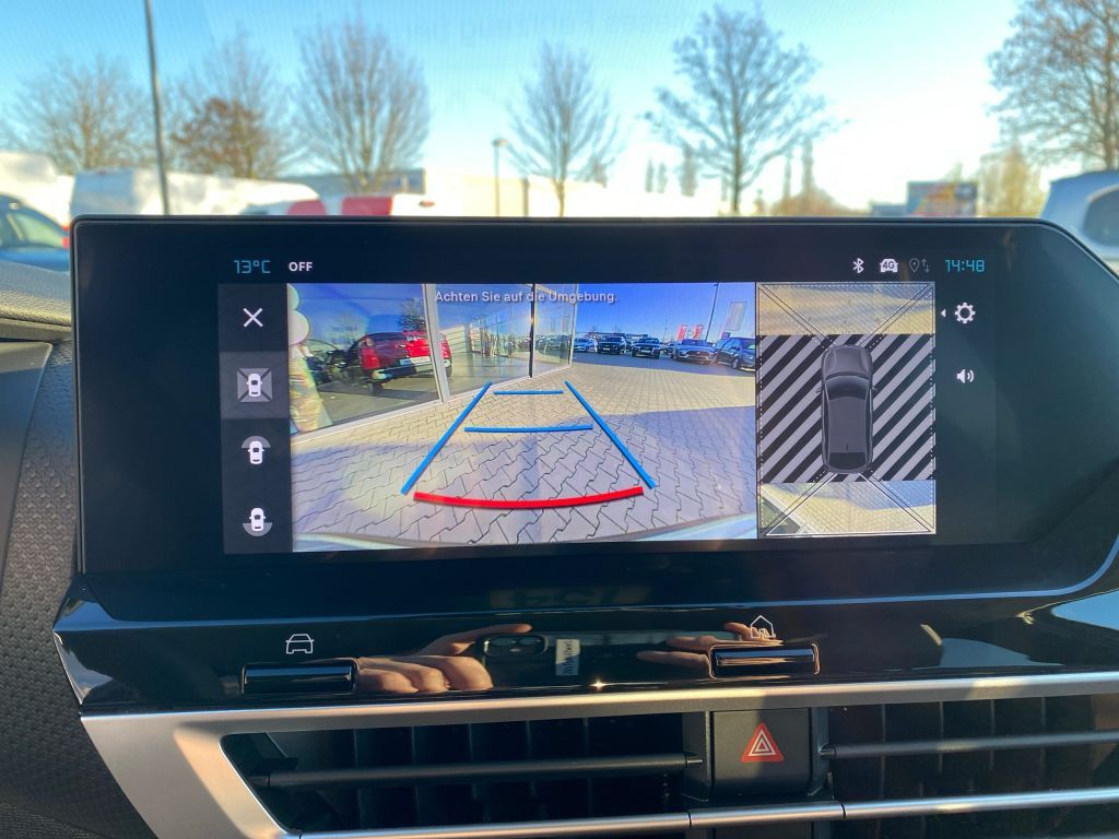 Fahrzeugabbildung Citroën C4 Hybrid 145 Automatik MAX *Winter+Techno-Pak*