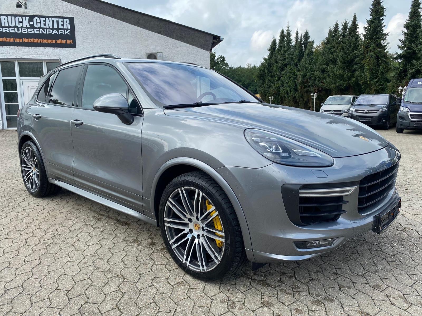 Porsche Cayenne GTS Carbon*Chrono*PDCC*PCCB*Pano*Soft*21