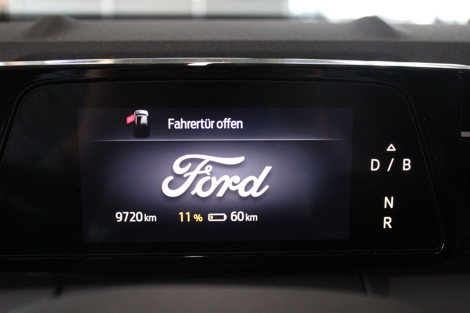 Fahrzeugabbildung Ford Explorer Ext.Range RWD 77kWh LED ACC NAVI uvm.