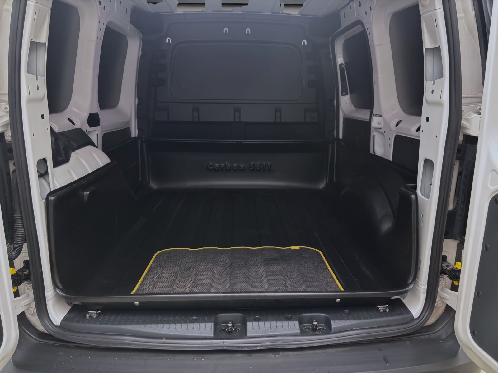 Volkswagen Caddy - Bild 4