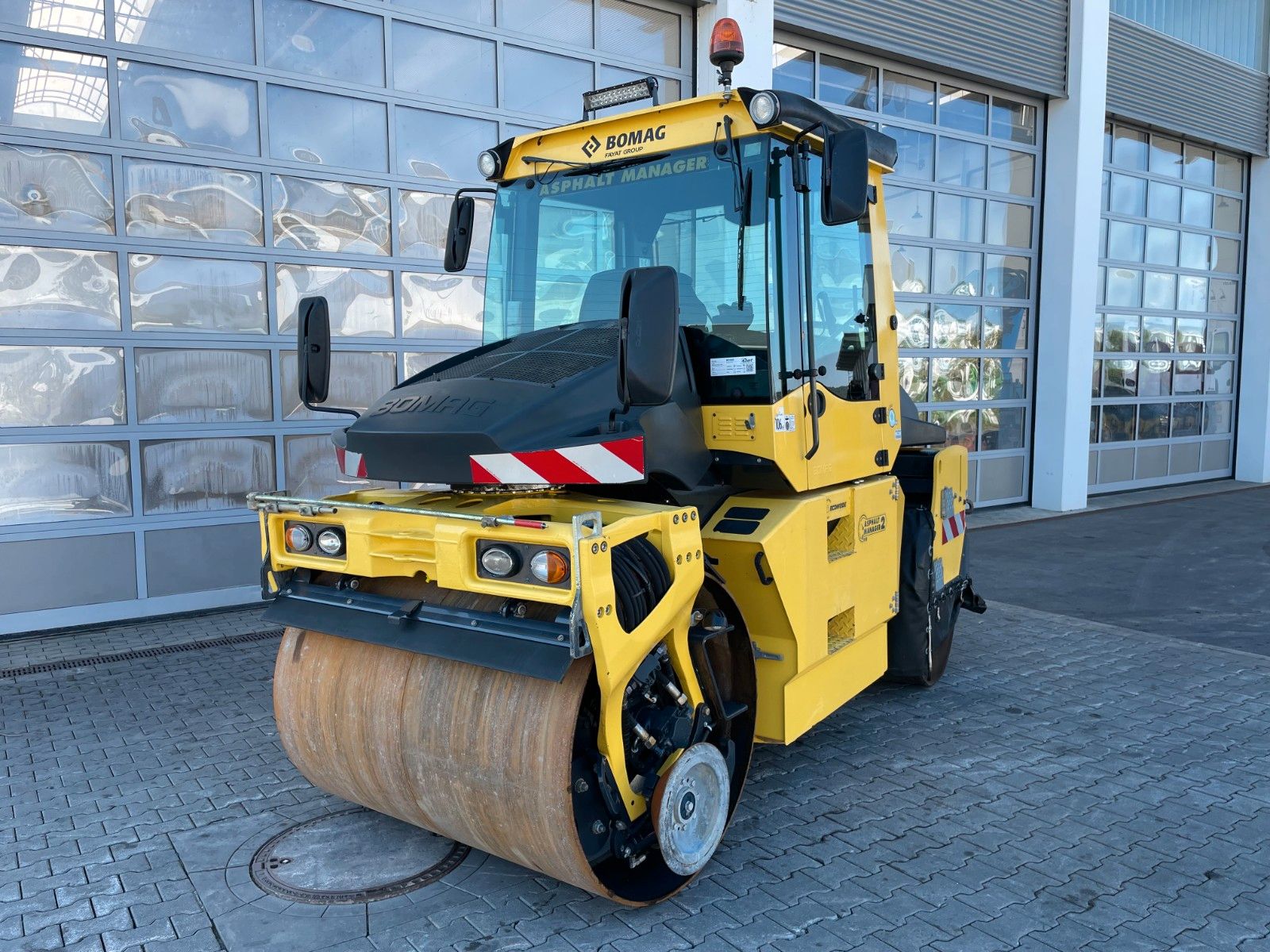 Fahrzeugabbildung BOMAG BW 154 ACP-4i AM / nur 1.751h / Asphalt Manager