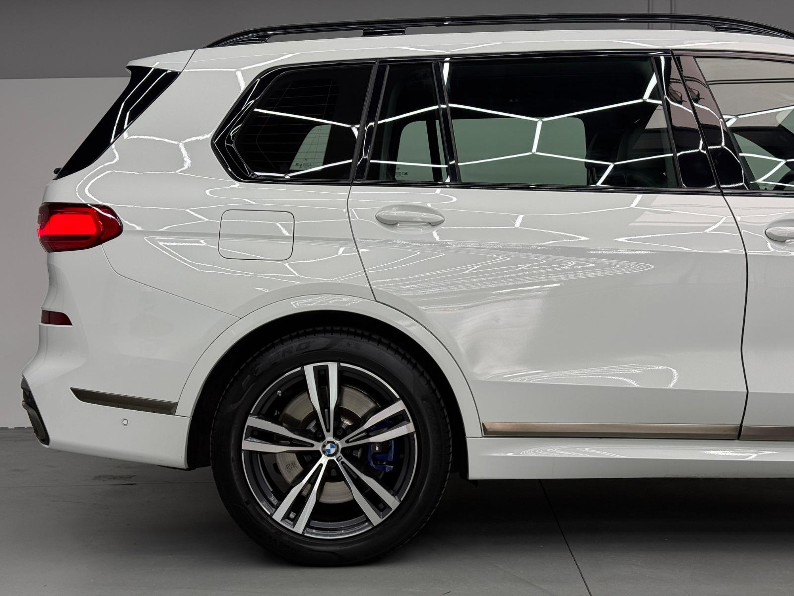 BMW X7 M50i xDrive V8 2.HD*PANO*ACC*HEAD-UP*H/K*LUF