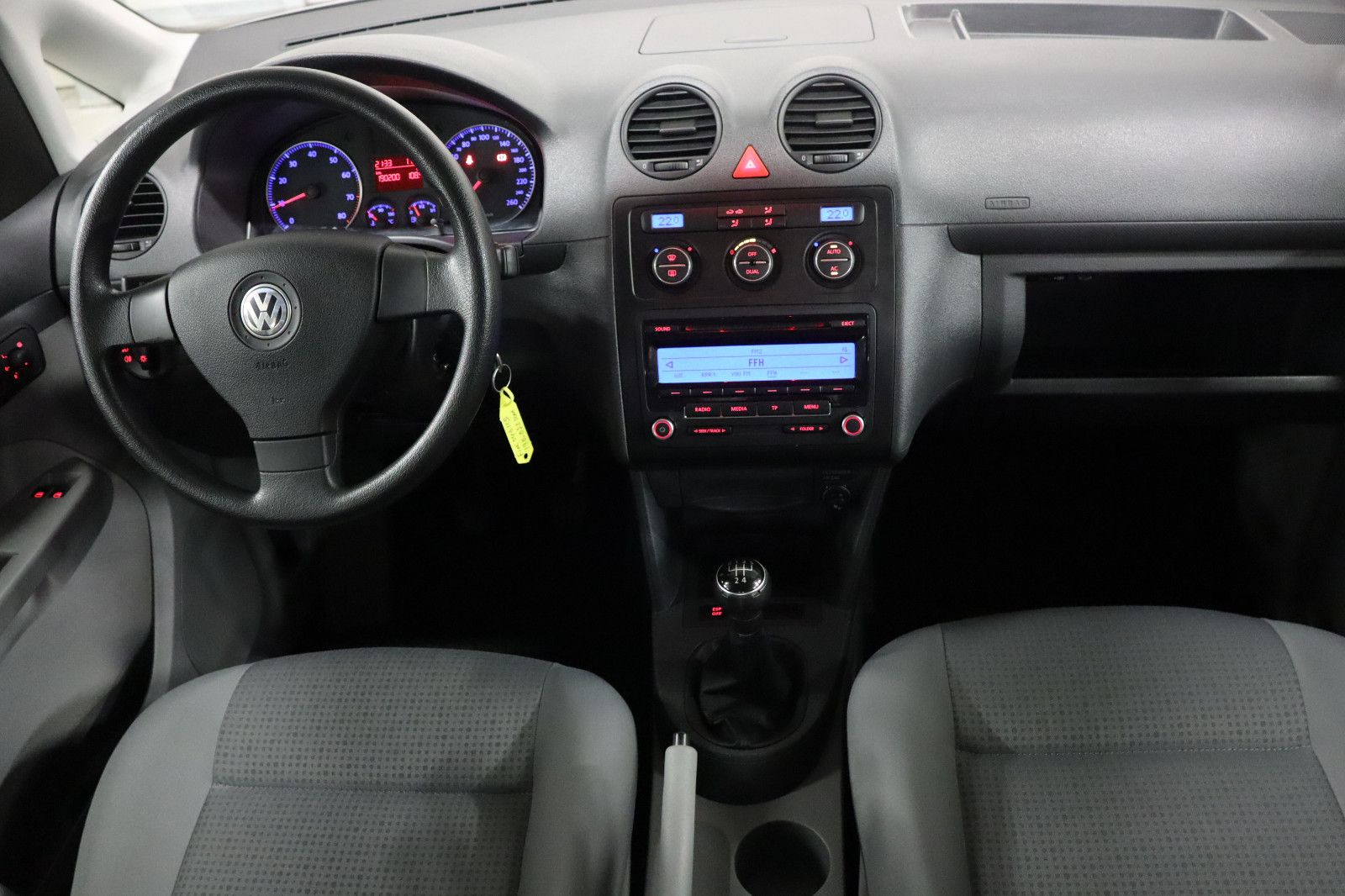 Fahrzeugabbildung Volkswagen Caddy Life Gewinner Caddy Klimaautomatik PDC