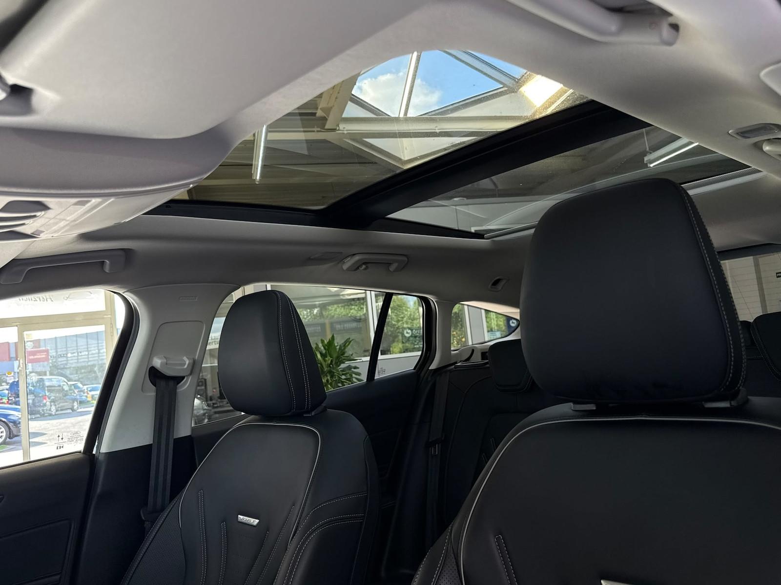 Ford Focus 1.5 Vignale Pano Leder CAM LED ACC Head Up