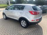 Kia Sportage 2WD 1,6 Temp. Shzg PDC Klima 74TKM - Kia Gebrauchtwagen in Chemnitz