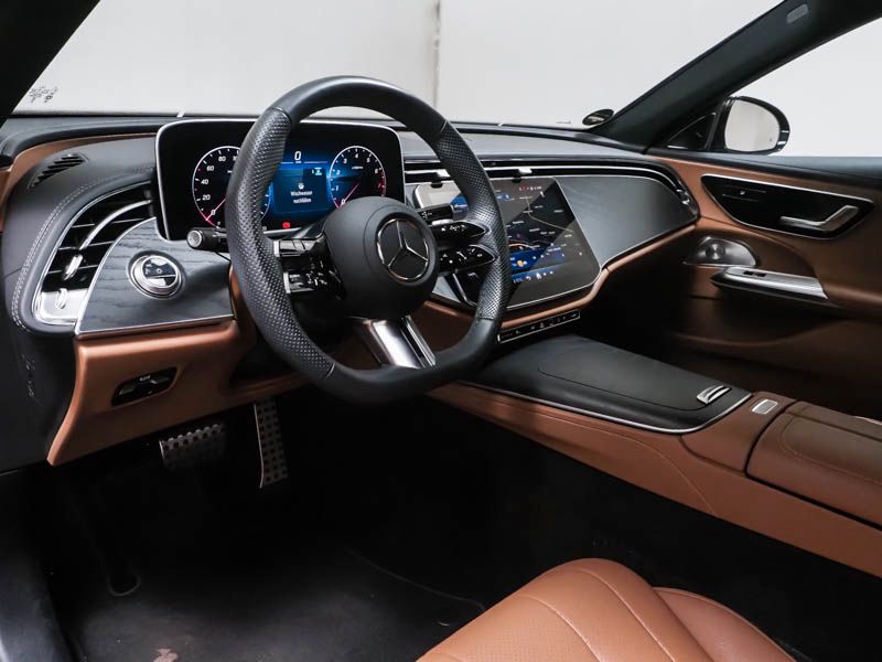 Fahrzeugabbildung Mercedes-Benz E 200 AMG Distronic+ Totwi. LED SHZ Burm. Ambie.
