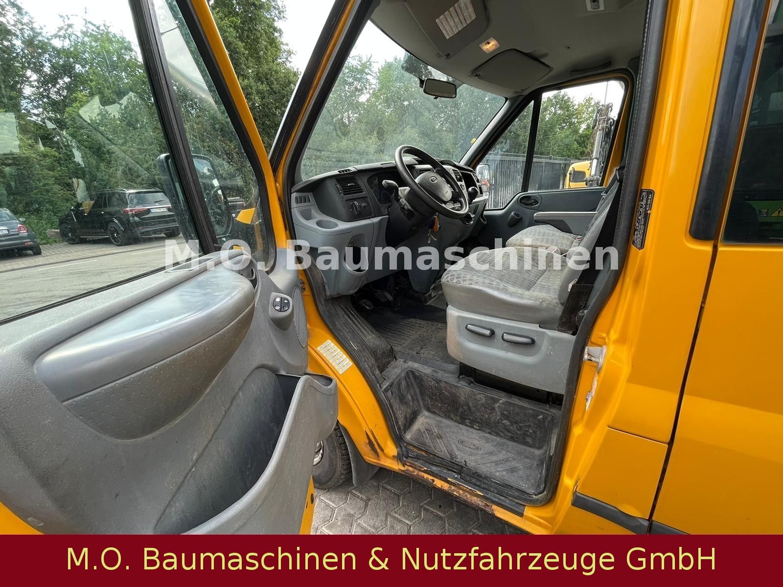 Fahrzeugabbildung Ford Transit Pritsche FT 350 EL /  DOKA / AC /