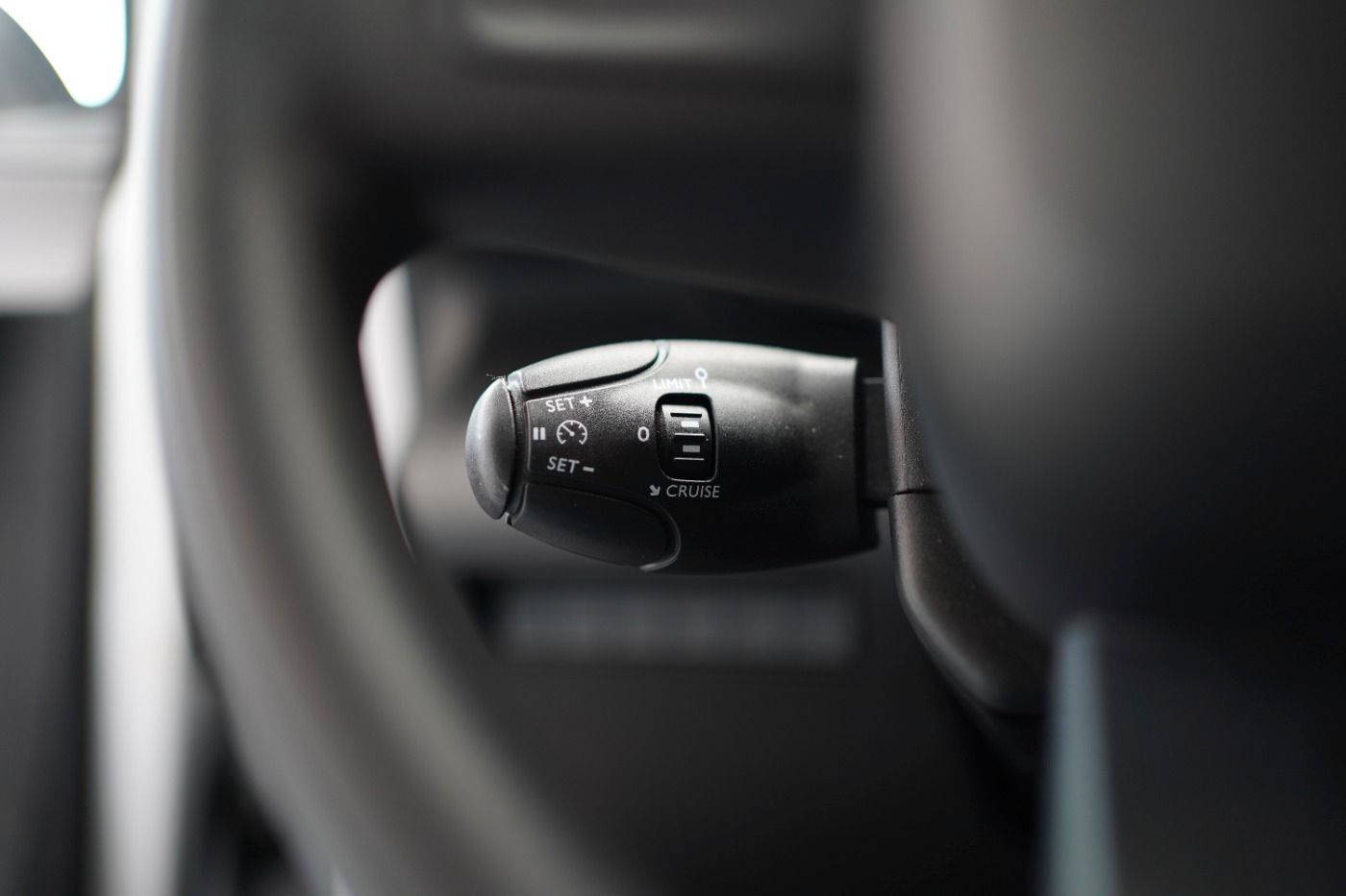 Fahrzeugabbildung Citroën Berlingo L2 BlueHDi 100 Club Klima Einparkhilfe