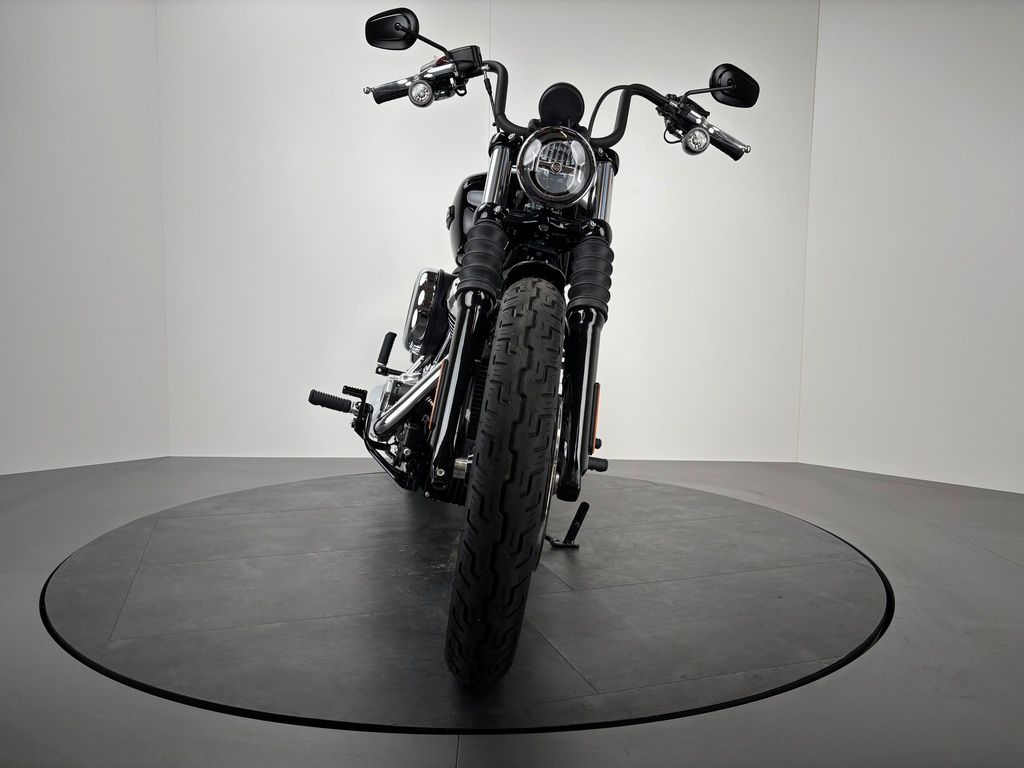 Fahrzeugabbildung Harley-Davidson STREET BOB *NEUWERTIG *5HD