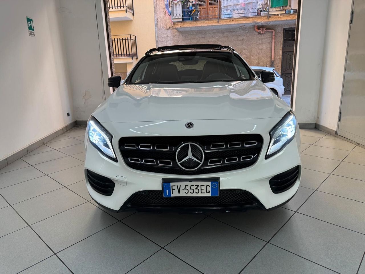 Mercedes-Benz Mercedes-benz GLA 200 d Automatic 4Matic Premium imagem 2