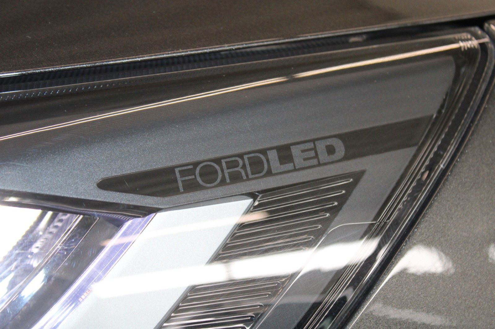 Fahrzeugabbildung Ford Focus ST-Line X Aut. LED ACC Leder Pano HUD Wint