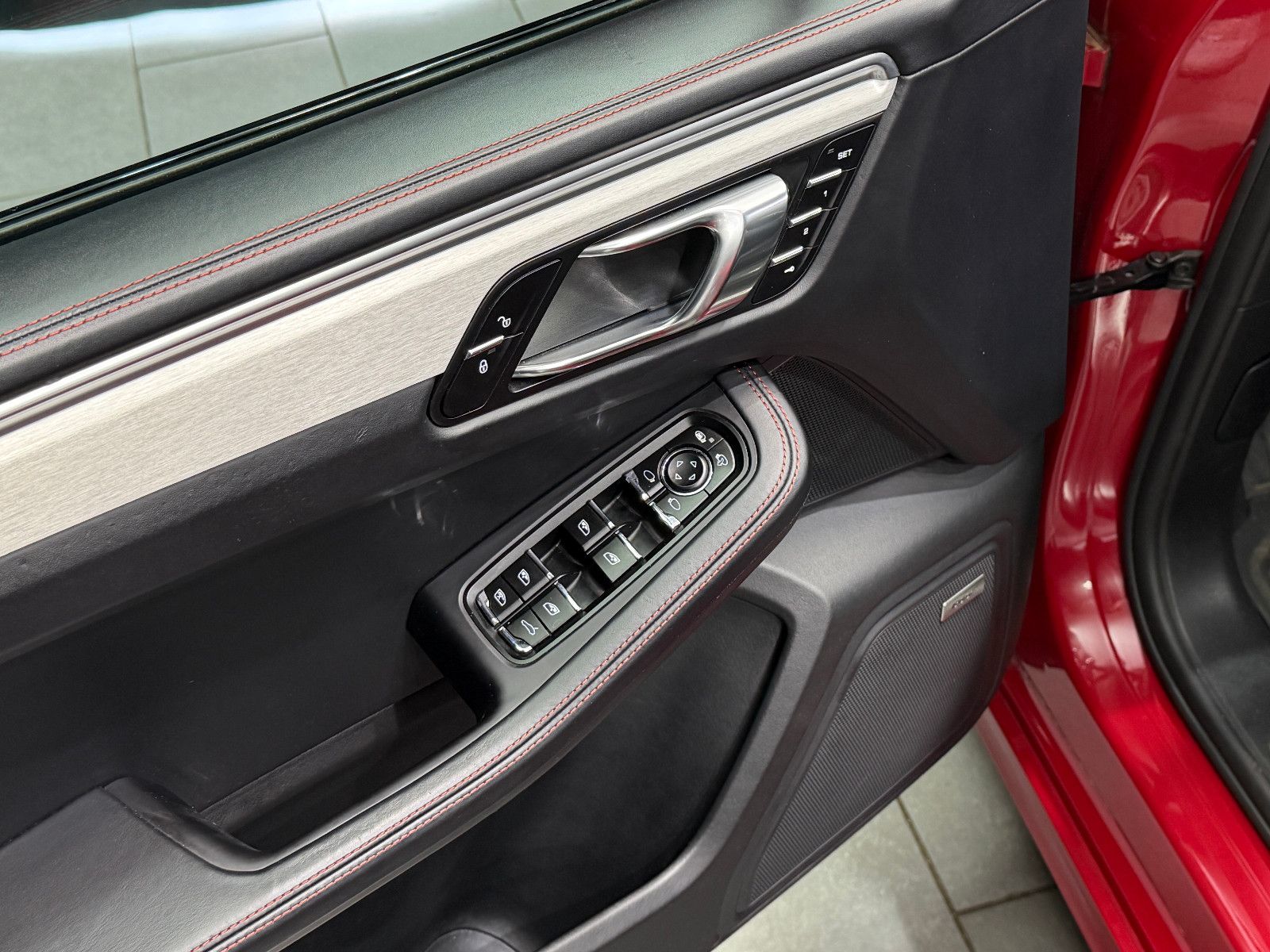 Fahrzeugabbildung Porsche Porsche Macan GTS |BOSE|360°|SITZBELÜFTUNG