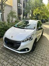 Peugeot 208 | Panoramadach | Lederausstatt... - Peugeot 208 Gebrauchtwagen in München