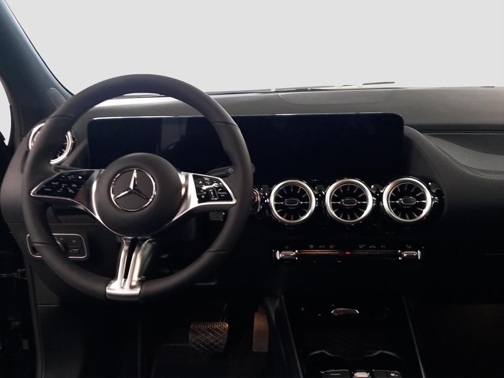 Fahrzeugabbildung Mercedes-Benz GLA 200 AHK*Distronic*Sound*LED*Sitzhzg*Kamera*