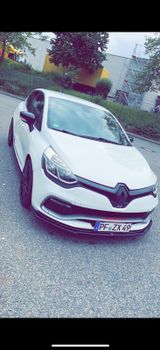 Renault Clio RS Trophy TCe 220 EDC RS Trophy - Renault Clio: RS Trophy