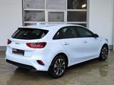 Kia Ceed 1.0 T-GDI Navi|Klima|SHZ|Car-Play - Kia mit Benzin-Antrieb: Limousine, Schaltgetriebe