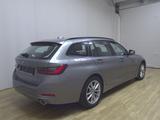 BMW 320dA Touring xDr Curved Navi LED PDC Shz - BMW 320: Kombi, 320da