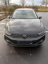 Volkswagen Passat Variant 1.5 TSI OPF DSG Variant - - VW Passat Variant von privat