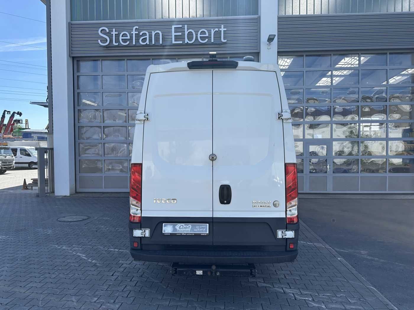 Fahrzeugabbildung Iveco Daily 50C16 R4.100mm *AHK*Automatik*Ladekran*