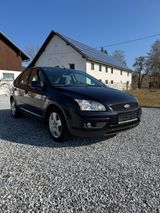 Ford Focus Lim. Style, Klima - Ford Focus aus 2007: Style