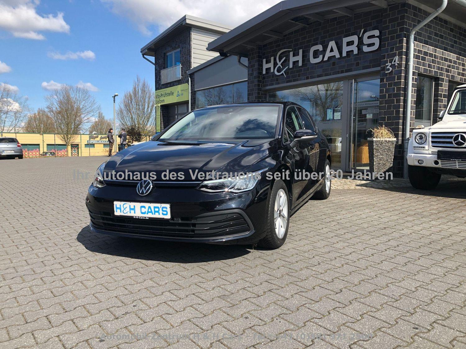 Volkswagen Golf VIII 1.5 TSI Life Massage Alcantara LED Alu