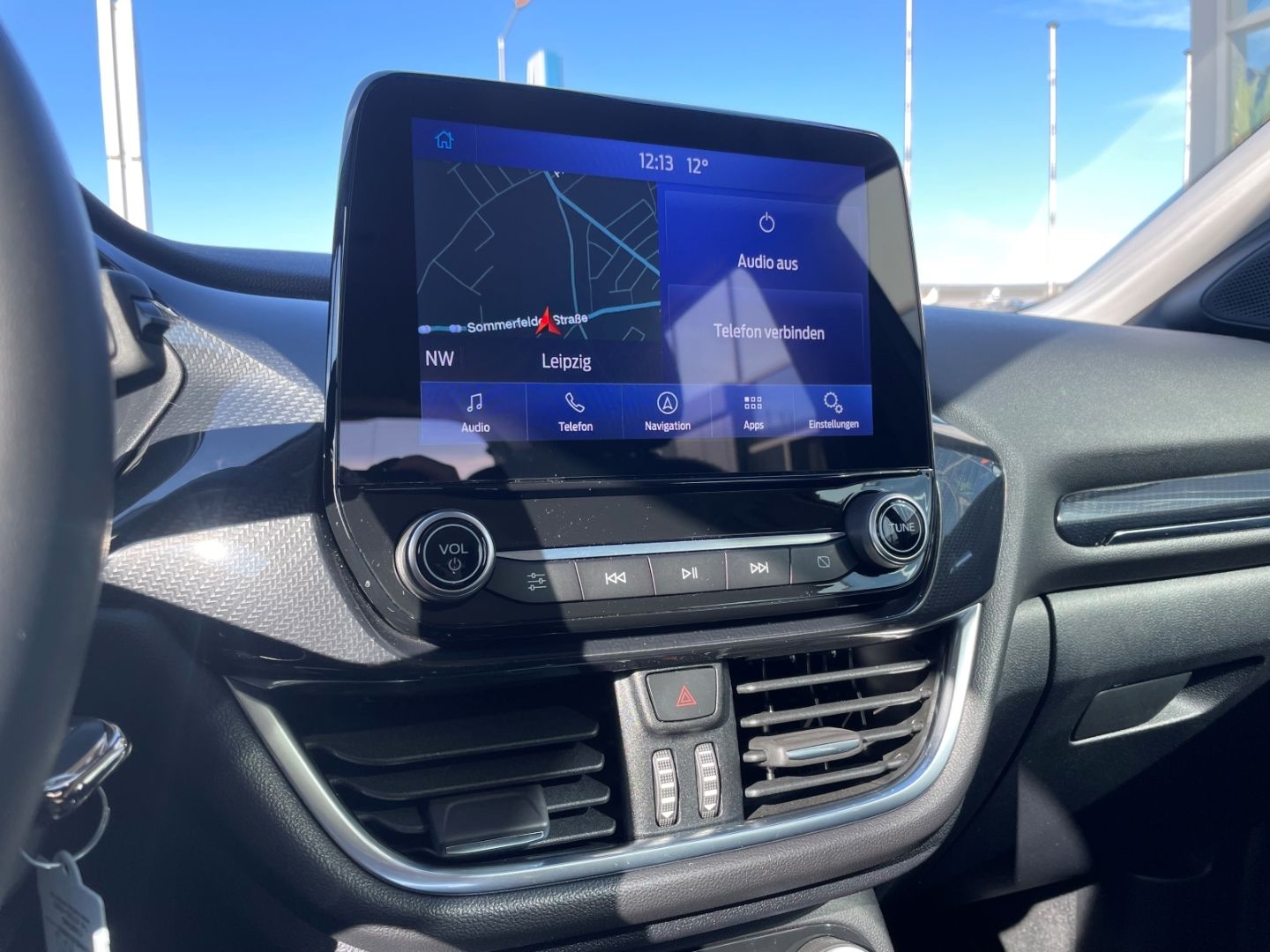 Fahrzeugabbildung Ford Puma Titanium Navi Rückf. Kamera Tempomat