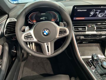 BMW M850i xDrive Cabrio Head-Up DAB Aktivlenkung