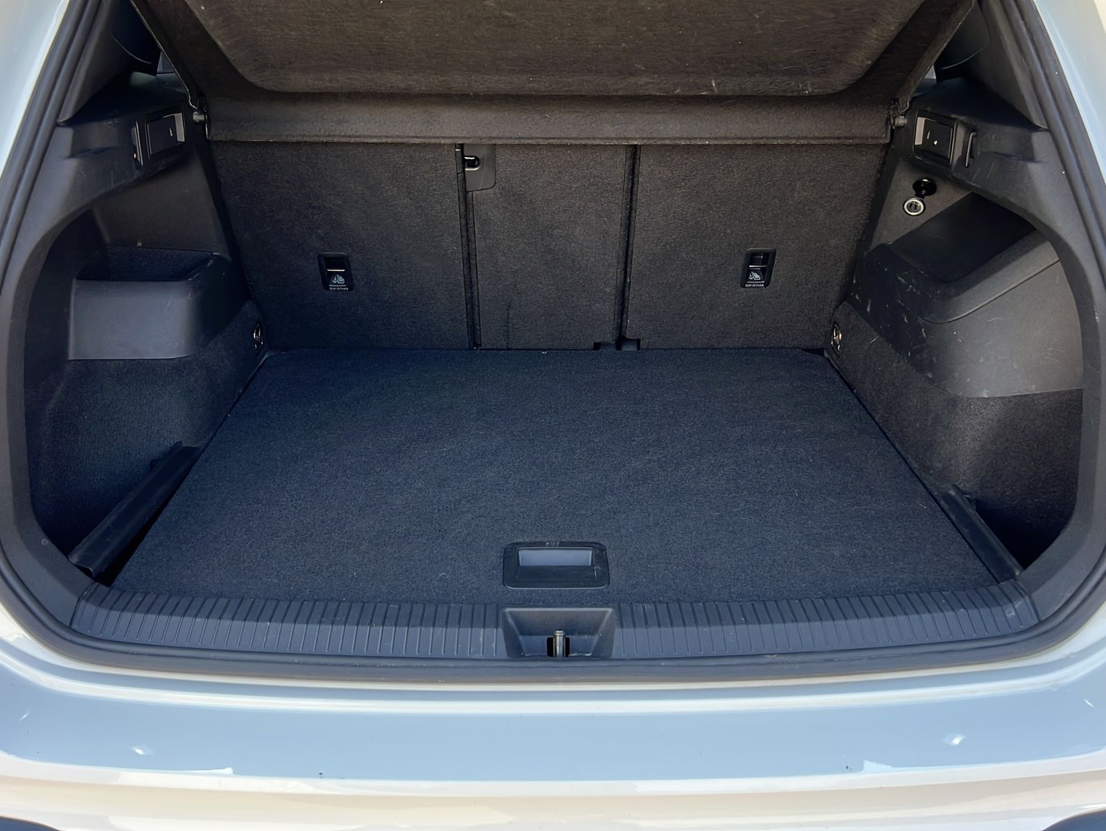Volkswagen Tiguan 2.0 TSI R-Line IQ Drive 4M 09 29 foto 14